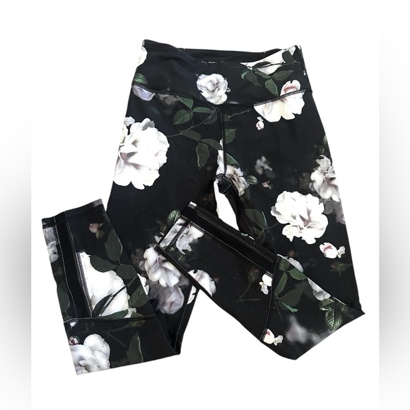 Victoria's Secret Pants - Victoria‎ Sport VS Floral Leggings Workout Pants Womens Small